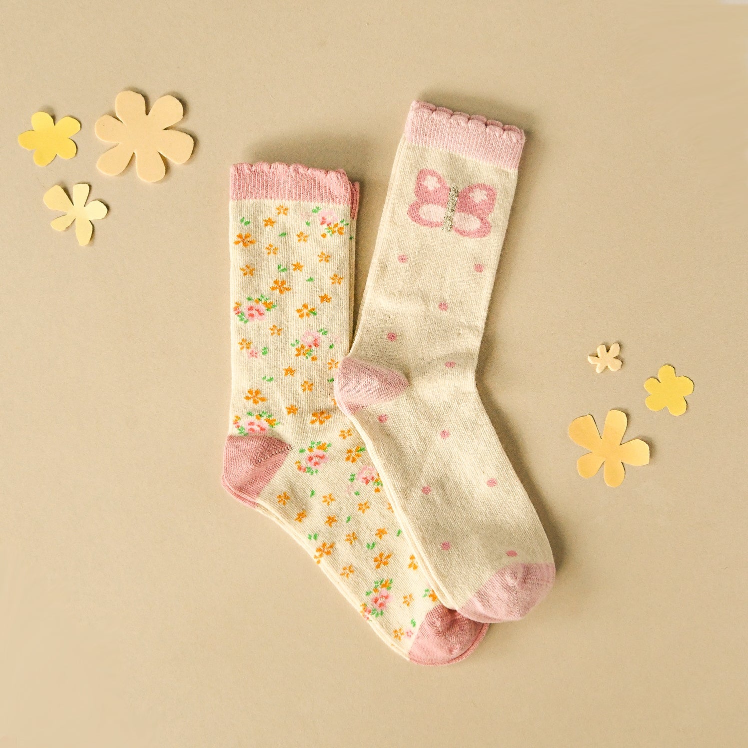Socken Blümchen & Schmetterling