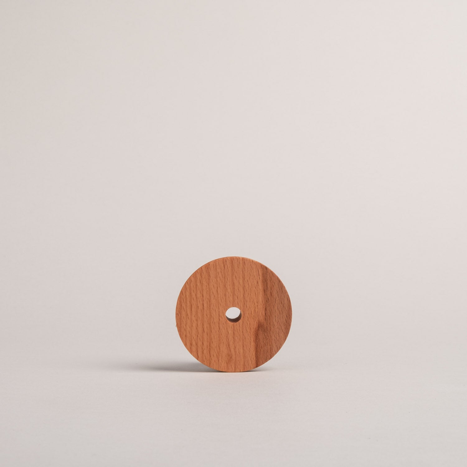 Deckel aus Holz für hohes Trinkglas